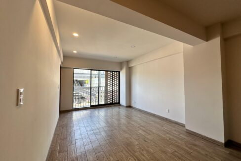 WhatsApp Image 2024-04-20 at 2.26.08 PM (3)