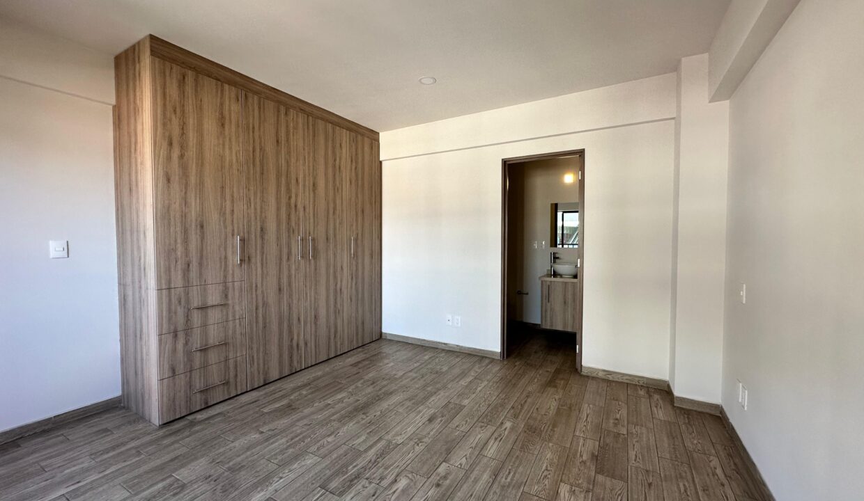 WhatsApp Image 2024-04-20 at 2.26.08 PM (4)